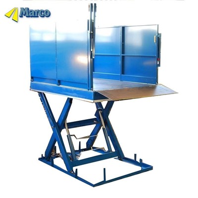 Beli Tabel Lift Dock Loading Hydraulic dengan Twin Boom Barrier Loading Flaps dan Handrails pembuatan online