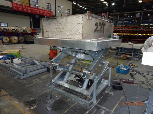 M1-010125-D2 Ce ไฮดรอลิก มินิ ไซซอร์ลิฟท์ พร้อมมือรถยนต์
